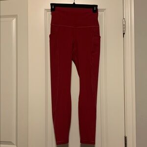 Lululemon Athletica Mulled Wine Leggings w/pockets!
Sz 4, 24 in inseam, EUC